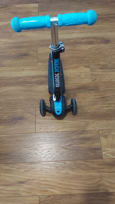 Hulajnoga dziecięca Scooter Magic Blue "Milly Mally" – używana,