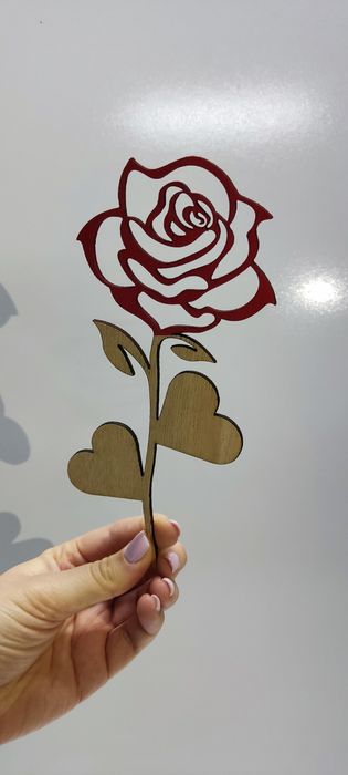 Flor em madeira personalizada