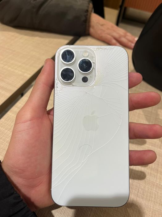 Vendo iphone 16 pro max (LER ANUNCIO)
