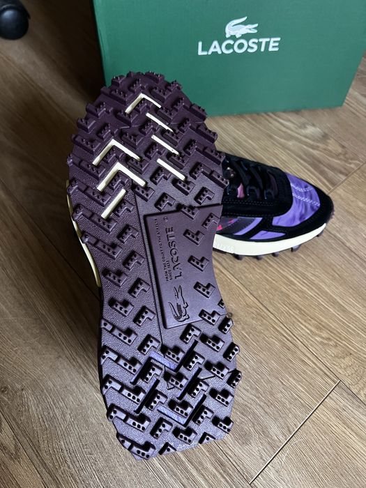 Жіночі кросівки Lacoste