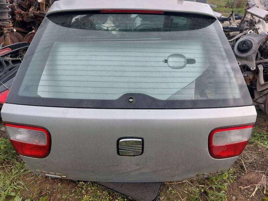 seat leon i klapa tył tylna bagażnika 99-05r