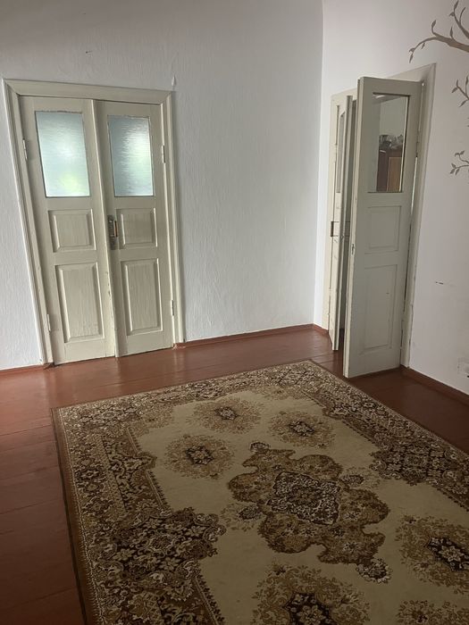 Продаж будинку біля 54 школи