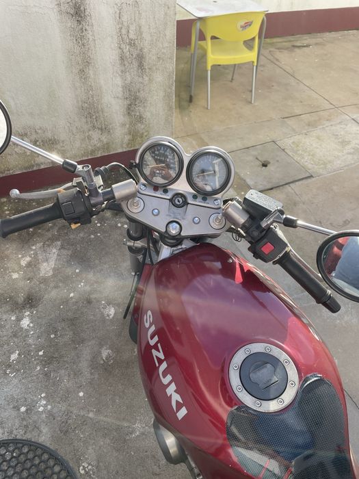 Suzuki gs500E como nova