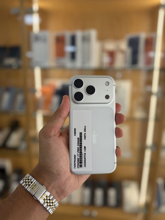 IPHONE 17 PRO 256gb ( completamente novo )