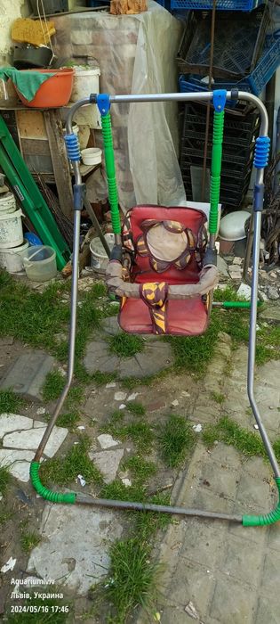 Качелька гойдалка для заколишування