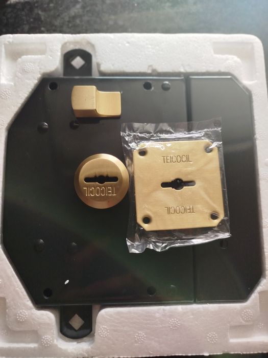 Fechadura de porta, Teicocil, na caixa.