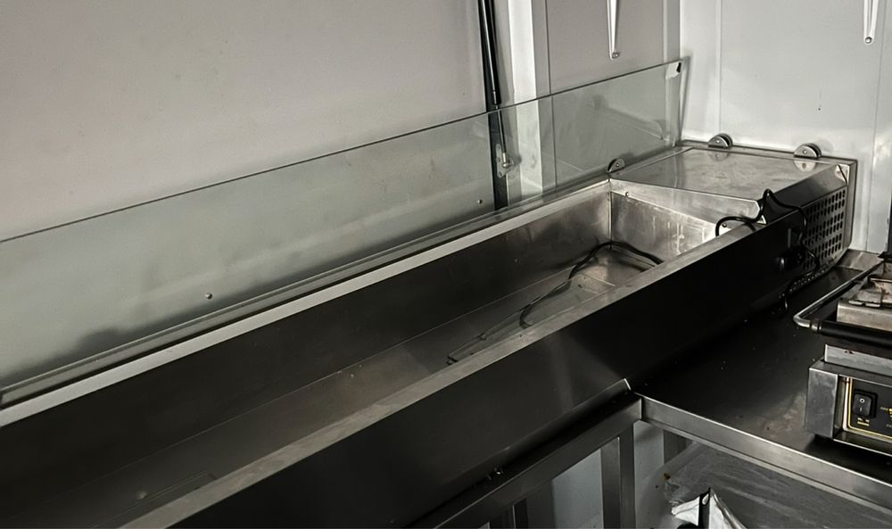 Lada nadstawka chłodnicza na surówki warzywa kebab chłodziarka lodówka