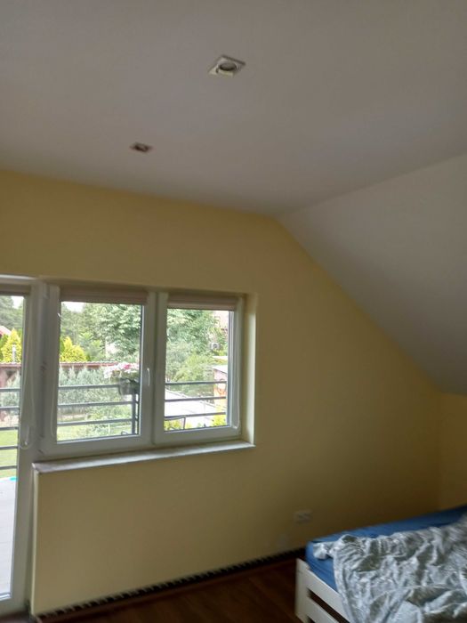 Malowanie, układanie paneli , elementy dekoracyjne mieszkań.