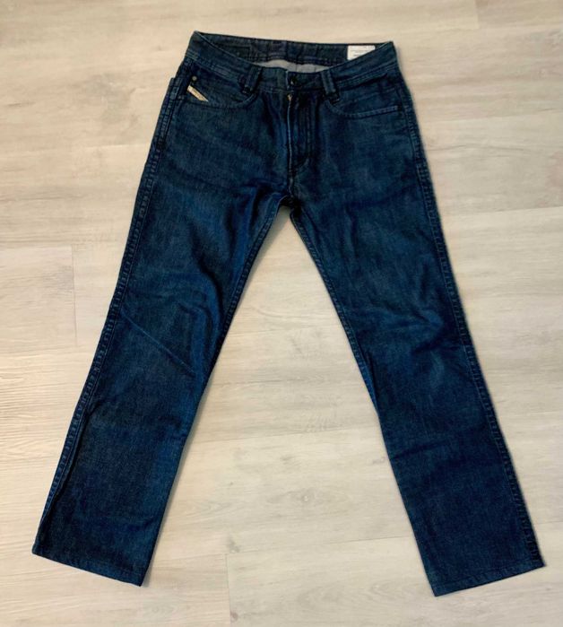 Calça de ganga marca Diesel