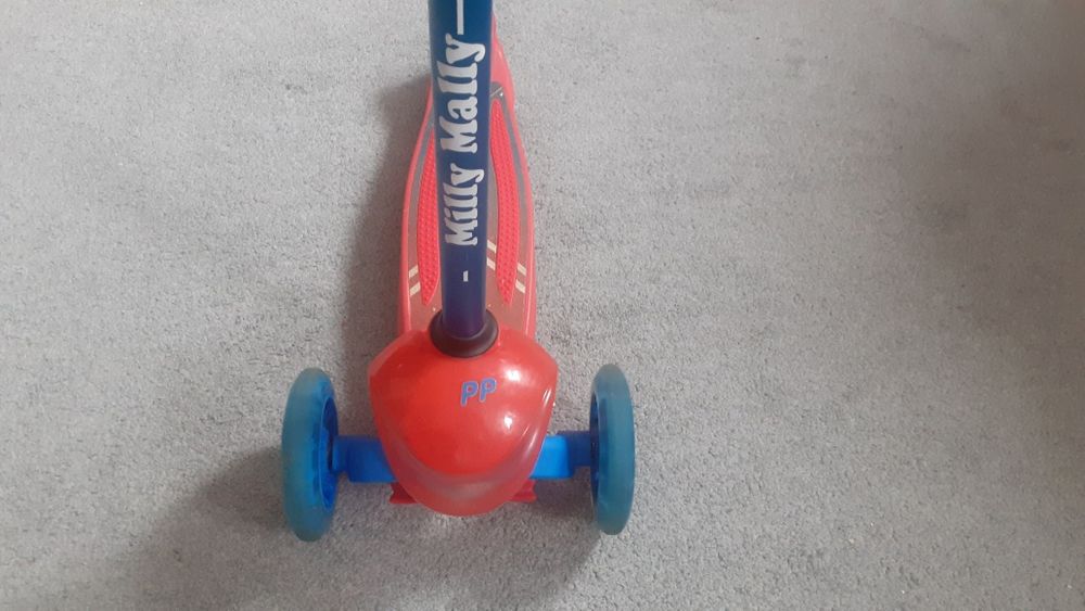 Hulajnoga trójkołowa Milly Molly świecąca