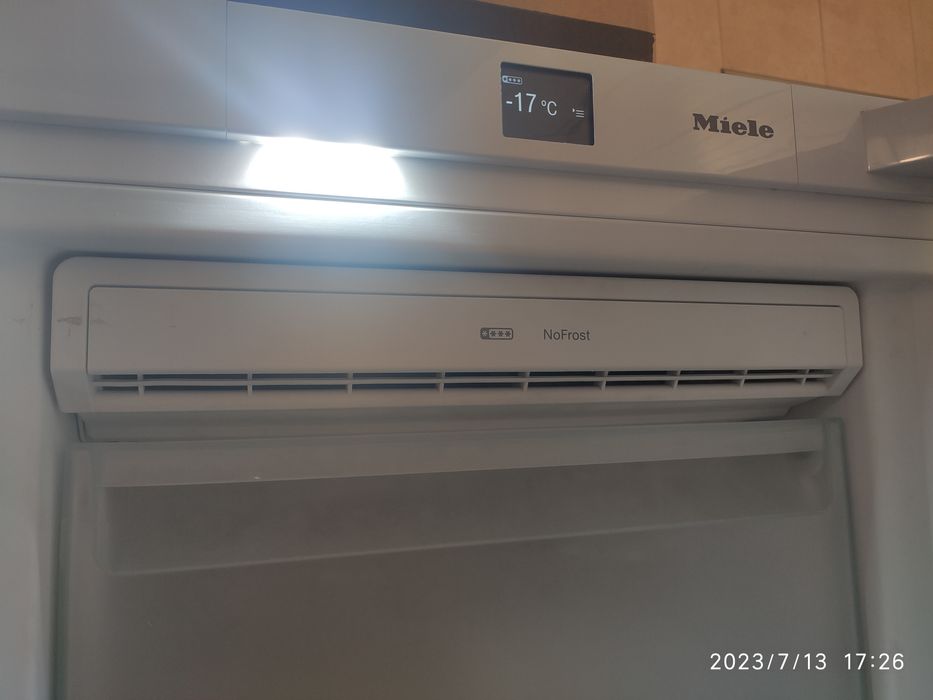 Miele FN 28263. ТОП. Морозильная камера