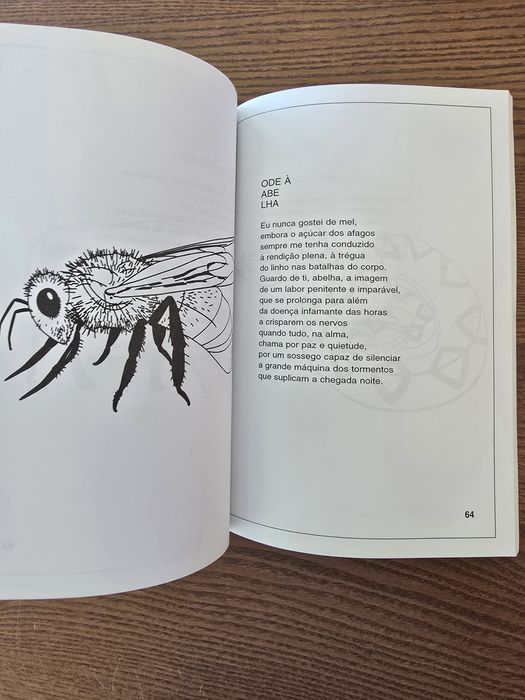 Livro "Animália - Odes aos Bichos" Autografado