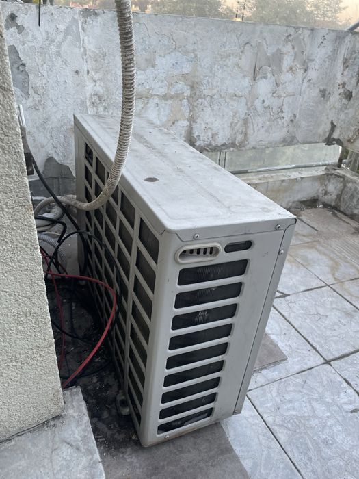 Sprzedam klimatyzator LG artcool.
