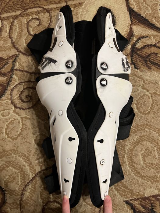 Наколінники Leatt Dual Axis L/XL