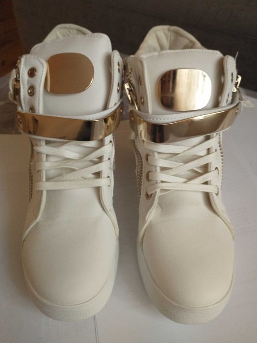Białe sneakersy trampki na koturnie r. 39