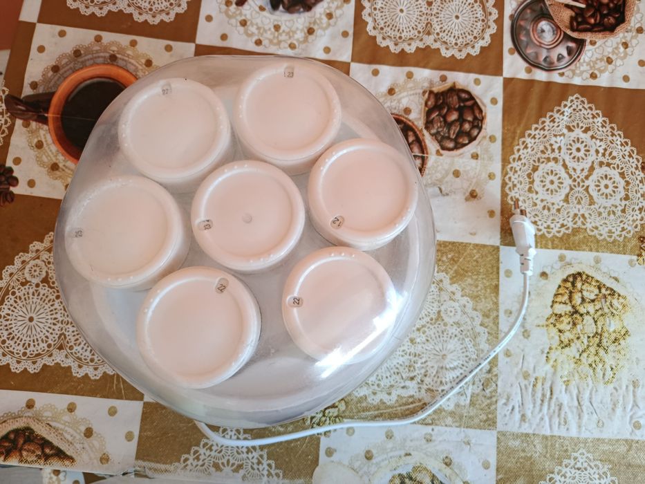 Йогуртниця електрична