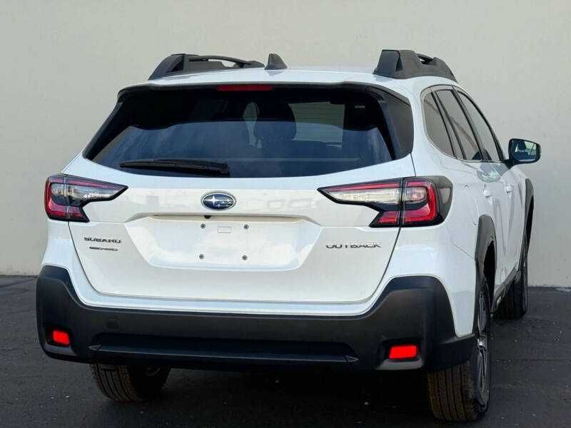 2024 Subaru Outback Premium