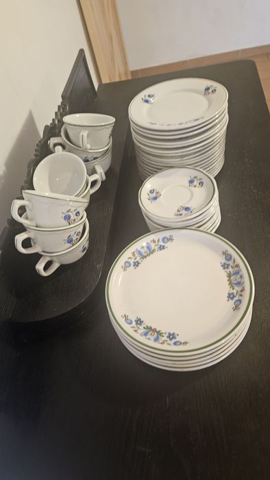 Talerze z barszczówkami