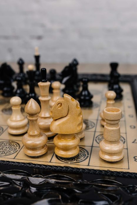 Різбляні шахи з дерева ручна робота, преміум якість