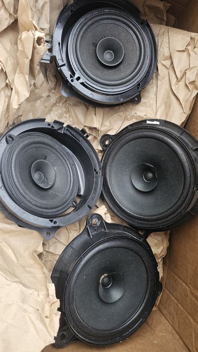 Komplet głośników 2018r trafic , vivaro, nv300