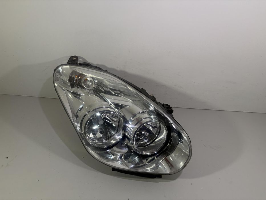 Fiat doblo ii opel combo d lampa przód przednia prawa europa