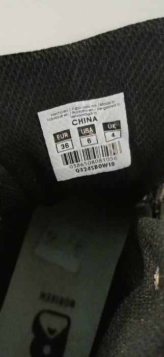 Mountain Boots - Size 36443549367550627843