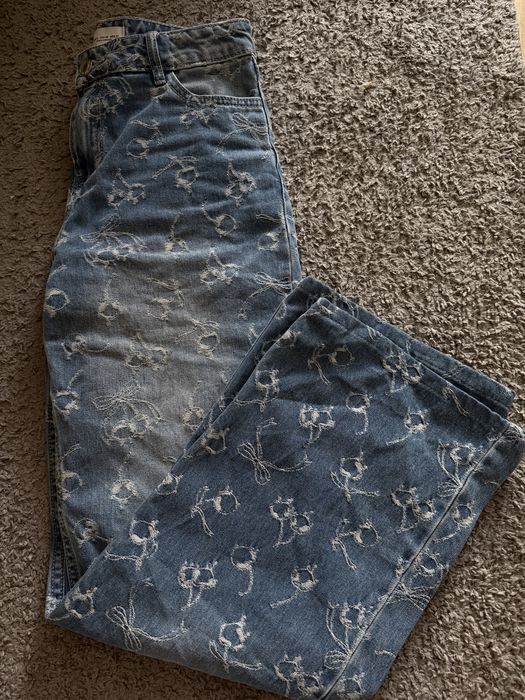 jeansy baggy bershka