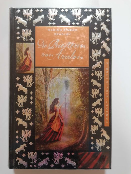 Книги Меріон Зіммер Бредлі із серії «Авалон» німецькою. Комплект