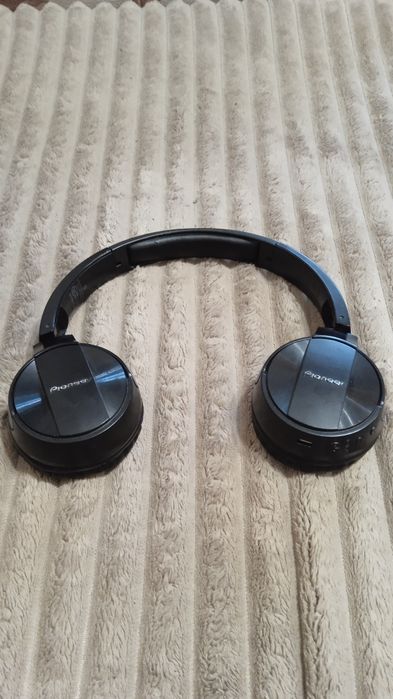 Блютуз наушники Pioneer SE-MJ553BT-K
