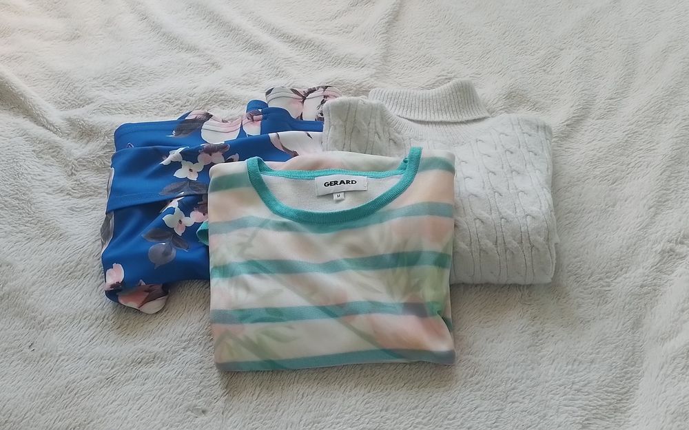 Zestaw bluzek damskich rozm.M/L