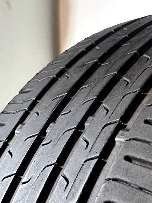 Pneus Continental Eco Contact 6 - 225/45/18 -