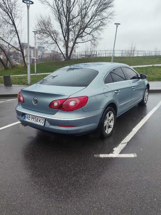 Volkswagen Passat cc 2011