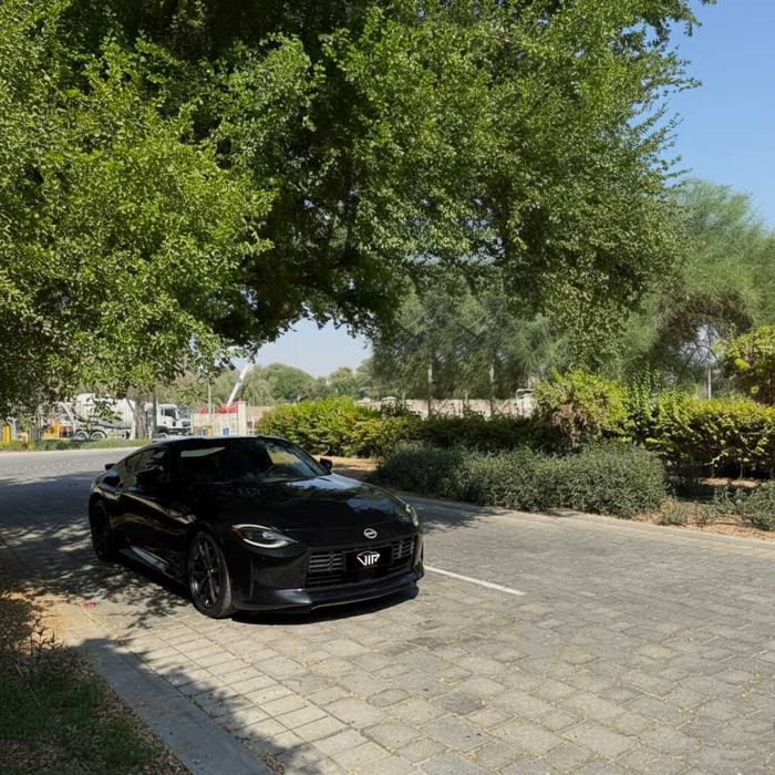 Nissan Z ! Baby GTR !