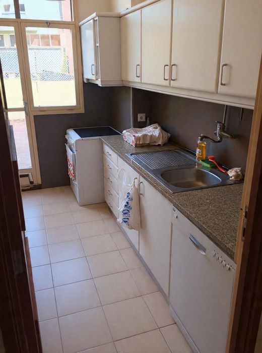Quarto estudante em T4 ou T4 completo