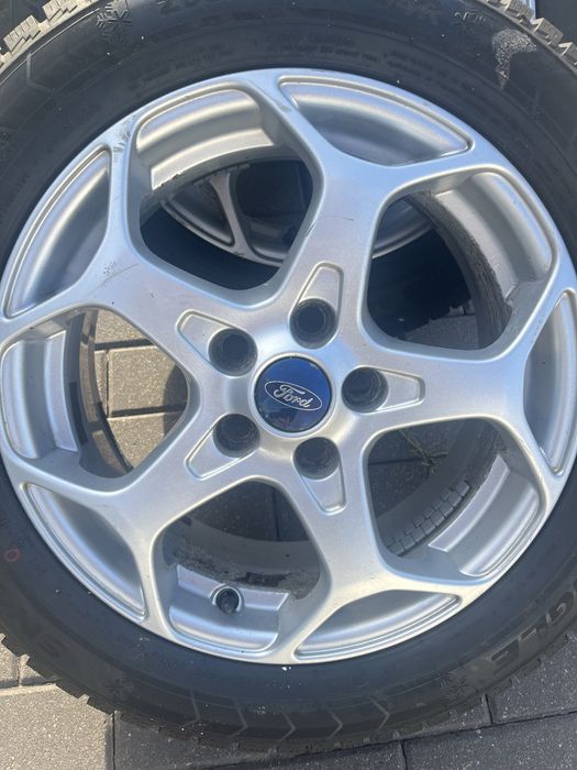 Koła zimowe 205/55 R16