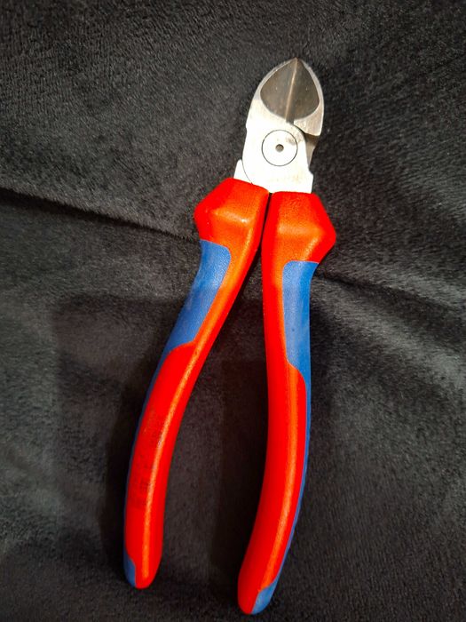 Knipex 70 02 160 szczypce tnące boczne 160mm