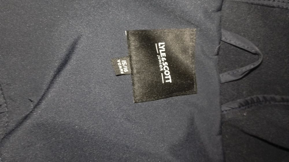 Ветровка  в хорошем состоянии