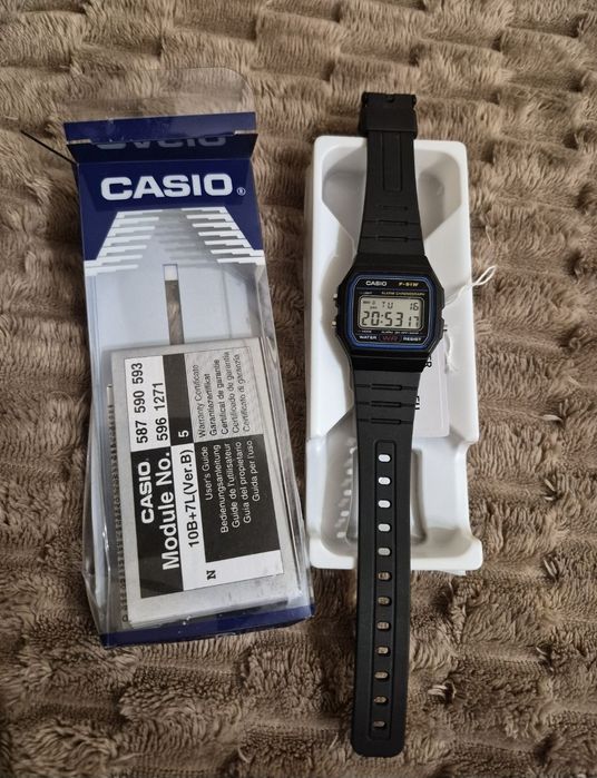 Продам часы Casio 596 оригинал
