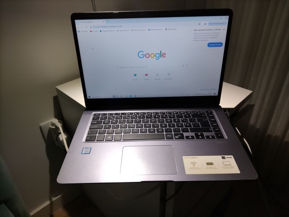 Troco computador ASUS como novo muito pouco usado e já vai formatado