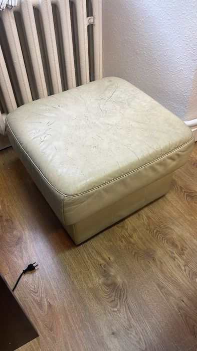 Pufa beżowa używana