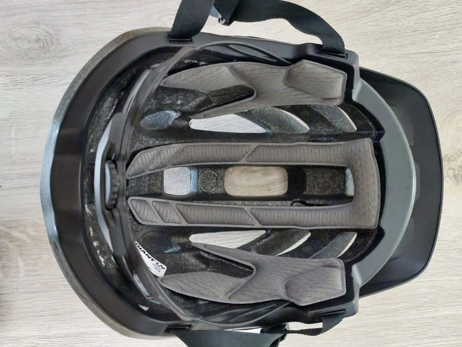 Kask na rower firmy GIANT