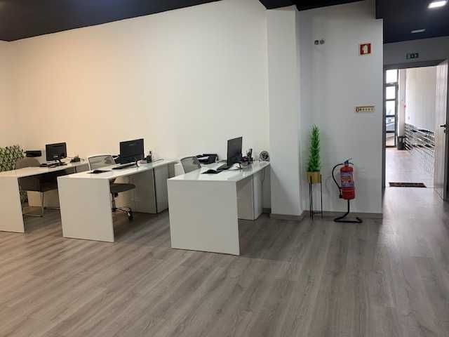 Espaço com 377m2 no centro de Torres Novas ( Comercio e Serviços )