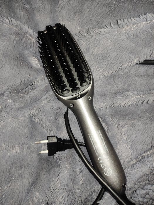 Elektroniczna szczotka do prostowania włosów