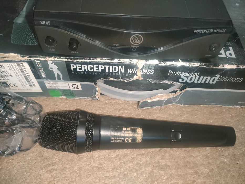 Markowy Zestaw mikrofon bezprz. AKG Perception Wireless 45 - stan BDB