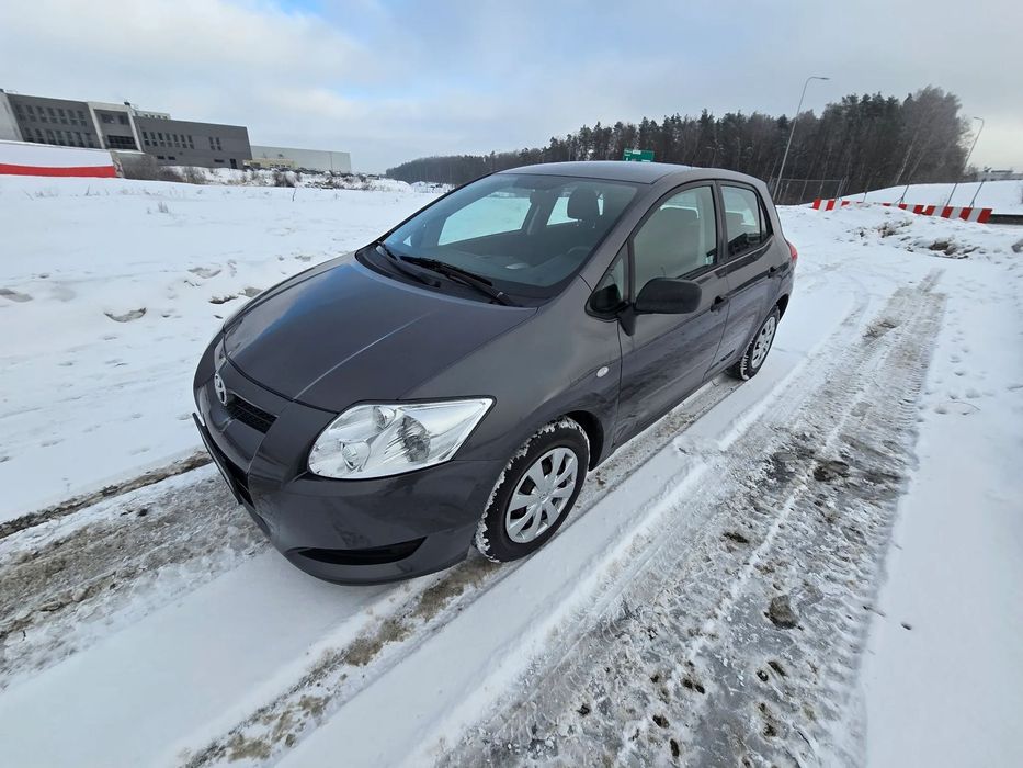 Toyota Auris Toyta Auris 2009 rok benzyna 1 właściel od nowości, auto salon Polska