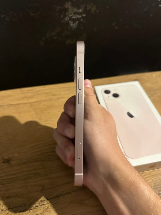 iPhone 13 Biały 92% Kondycji Baterii.