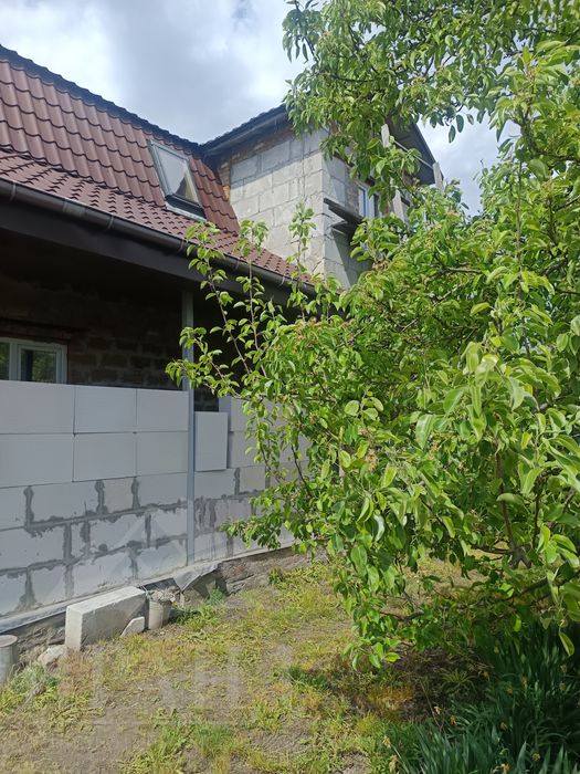 Приватний будинок на Роменській для втілення Ваших дизайнерських мрій