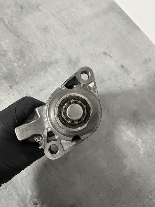 Стартер Skoda Fabia / Volkswagen / Seat