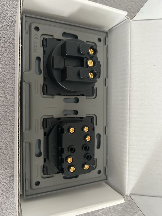 Bseed Розетка з вимикачем двоклавішним сірий