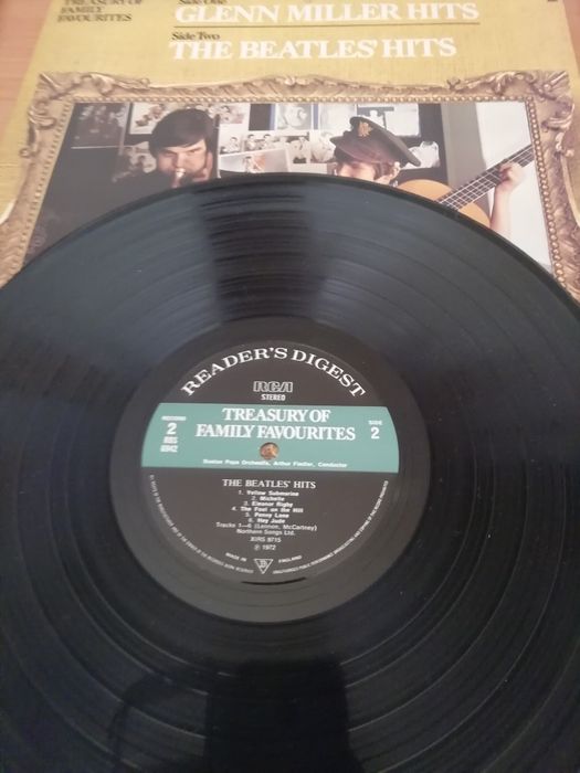 Álbum Treasury of Family Favourites